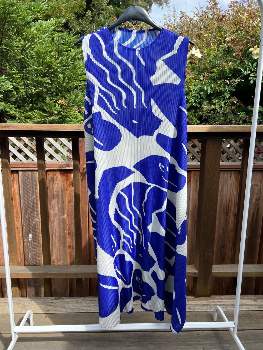Blue and White Abstract Pleated Maxi Dress